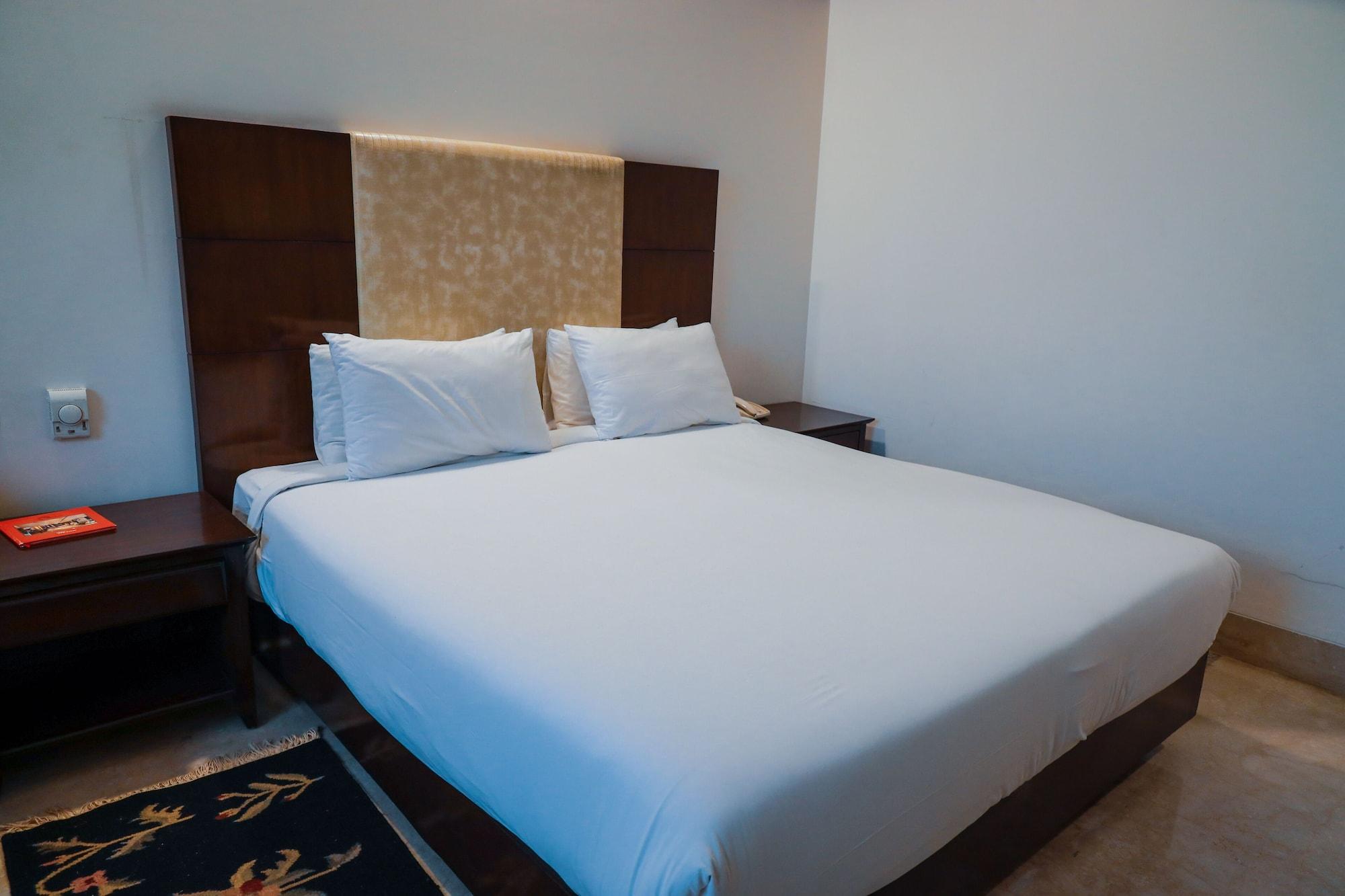 Hotel Airport Residency New Delhi Exterior photo